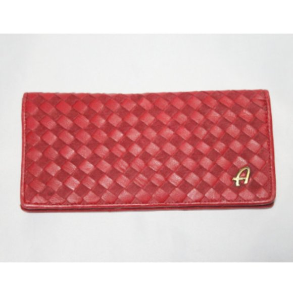 Woman's Wallet - Picture 5 of 6